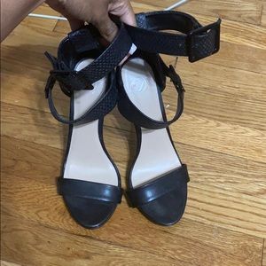 Snake skin black high heels